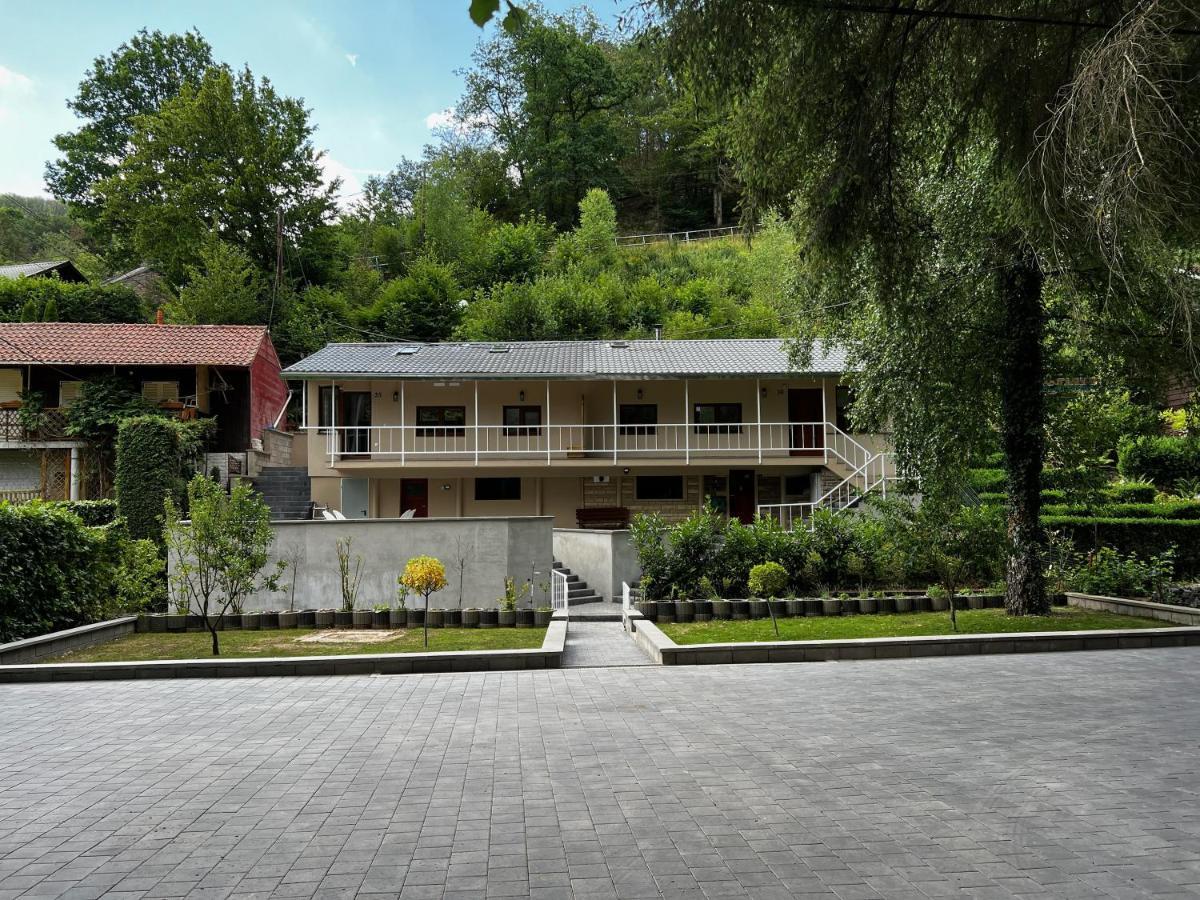 Laicas Lodge Dirbach Exterior photo